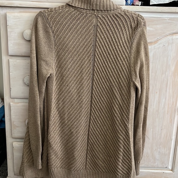 Cardigan - Picture 2 of 4